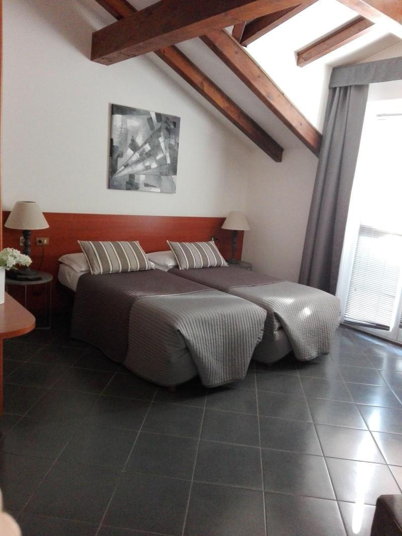 Bert Hotel Sesto San Giovanni Extérieur photo