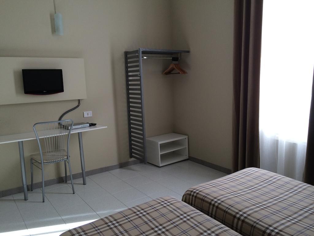 Bert Hotel Sesto San Giovanni Extérieur photo