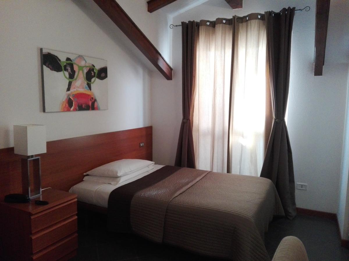 Bert Hotel Sesto San Giovanni Extérieur photo