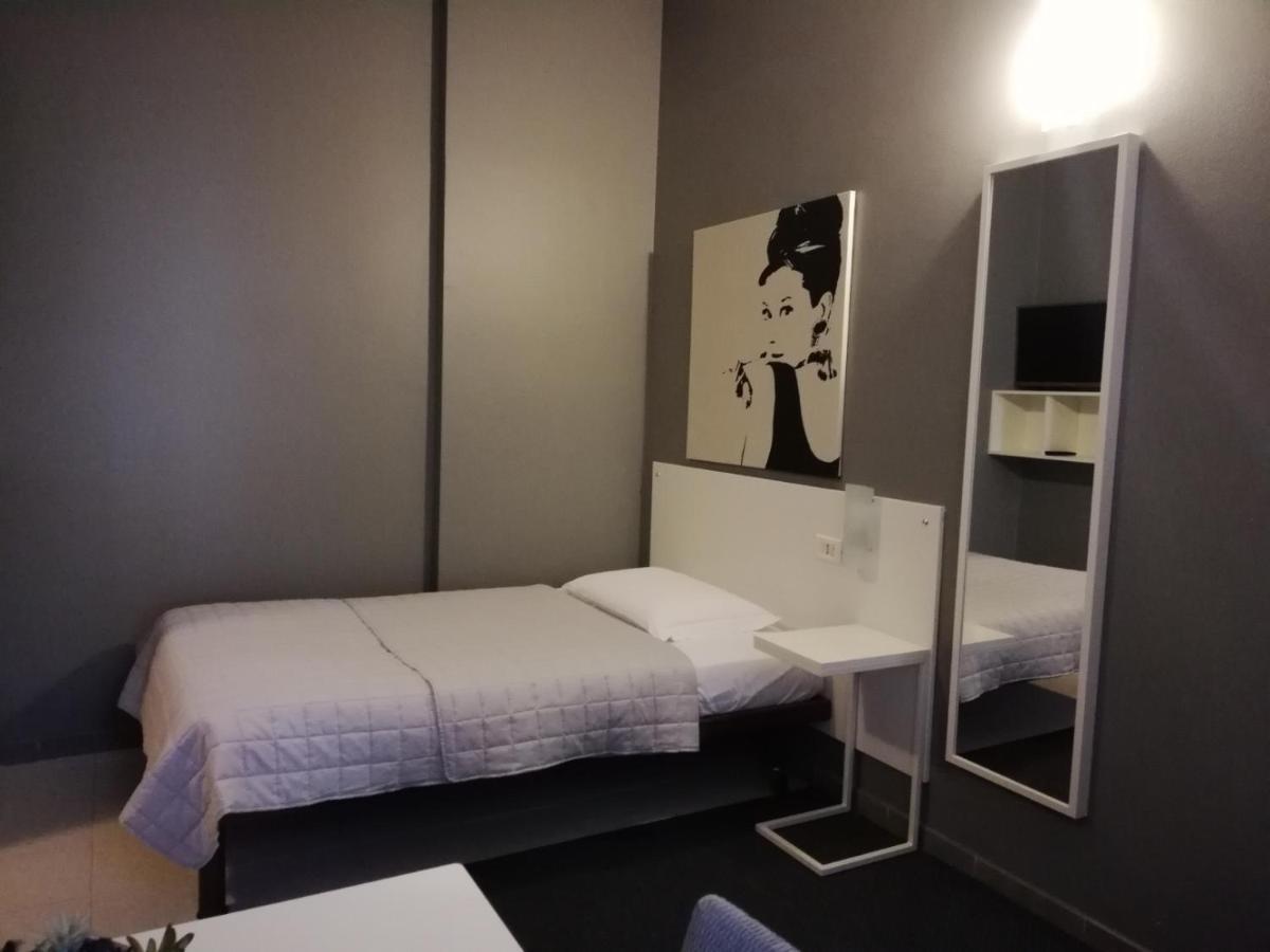 Bert Hotel Sesto San Giovanni Extérieur photo